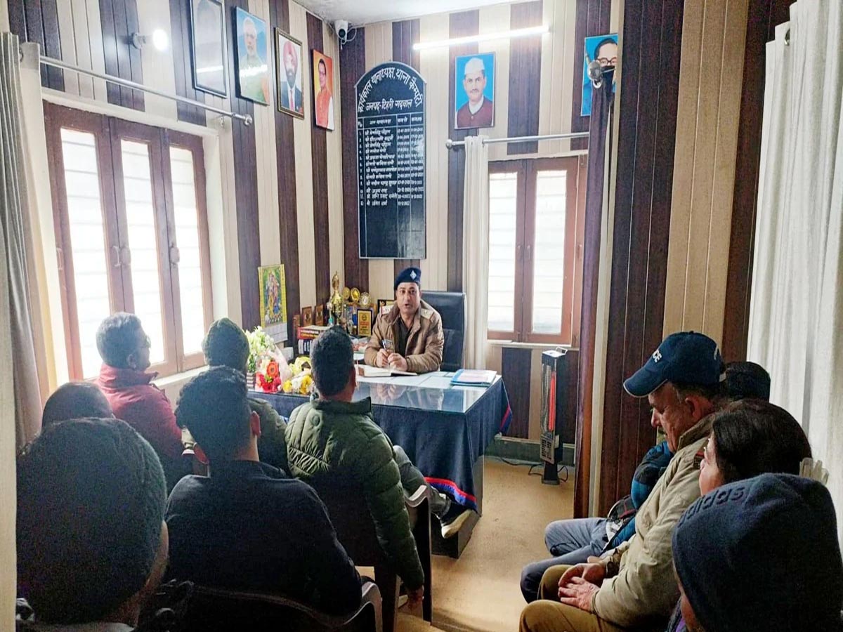 पुलिस ने क्रिसमस और नववर्ष को शांति से मनाने की अपील की