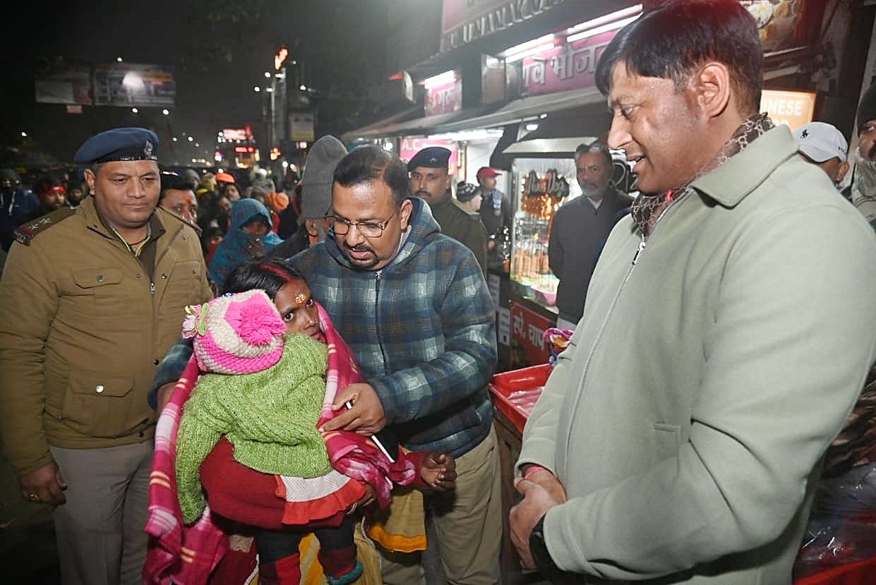 हरिद्वार: गरीब और असहाय लोगों को ठंड से राहत, 239 लोगों को बांटे गए कंबल जिलाधिकारी और वरिष्ठ पुलिस अधीक्षक ने...