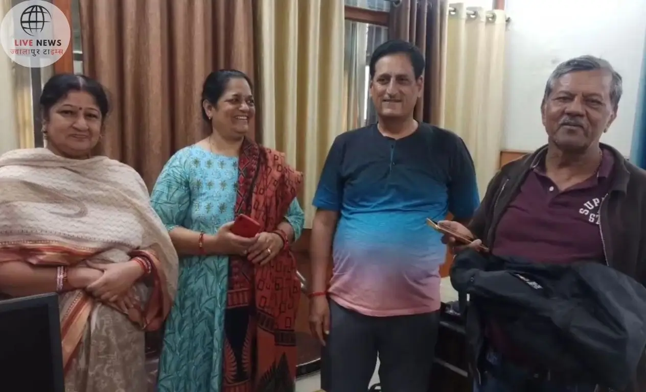 हरिद्वार में खोया कीमती बैग, साइबर सेल ने ढूंढकर परिवार को लौटाया