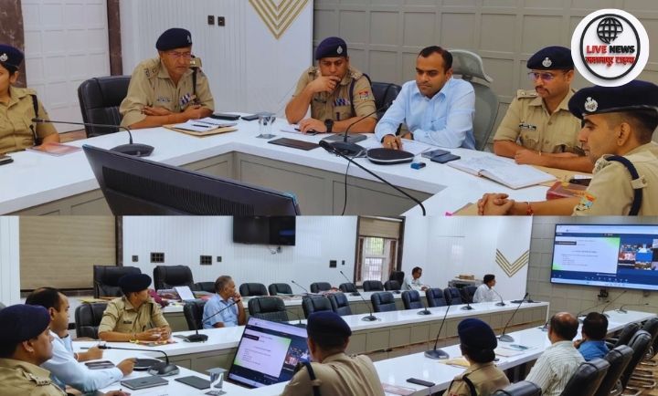 "हरिद्वार कुंभ 2027 की तैयारी की समीक्षा करते मुख्यमंत्री पुष्कर सिंह धामी"