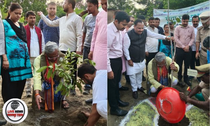"हरिद्वार सांसद त्रिवेंद्र सिंह रावत नगर वन में पौधारोपण करते हुए"