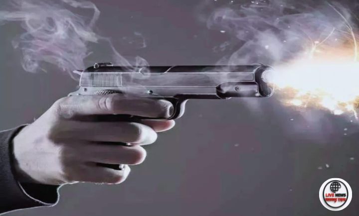 लक्सर के बालावाली तिराहे पर गोलीबारी के बाद जांच करती पुलिस टीम।