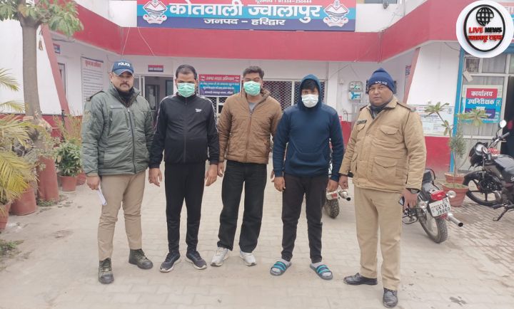 ज्वालापुर हरिद्वार में शांति व्यवस्था बनाए रखने के लिए पुलिस कार्रवाई