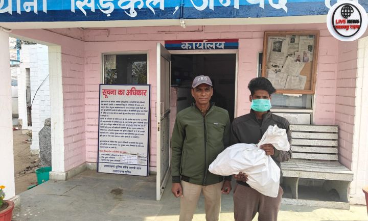 सिडकुल पुलिस द्वारा 50 पाउच देशी शराब के साथ नशा तस्कर गिरफ्तार