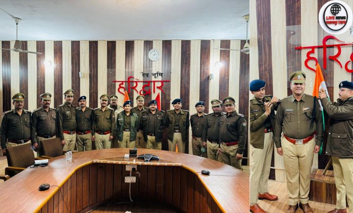 हरिद्वार में एसपी द्वारा पदोन्नत पुलिस जवानों को स्टार पहनाते हुए”