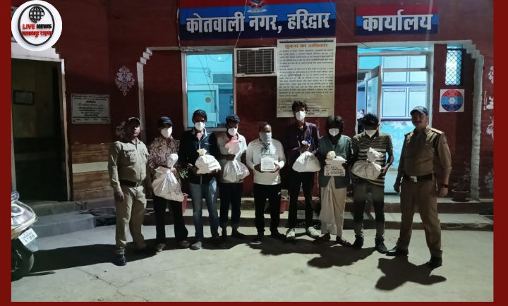 हरिद्वार में ऑपरेशन प्रहार के दौरान पुलिस द्वारा पकड़े गए आरोपित और बरामद अवैध शराब