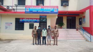 खानपुर में न्यायालय के 3 गैर-जमानती वारंटी गिरफ्तार…