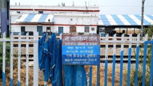 लक्सर रेलवे स्टेशन परिसर में जीआरपी की कार्यप्रणाली पर उठे सवाल स्थानीय लोगों ने शिकायतों के निस्तारण की उठाई मांग…