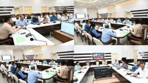 गंगा संरक्षण को लेकर प्रशासन सख्त गंगा में कूड़ा डालने वालों पर होगी कड़ी कार्रवाई डीएफओ स्वप्निल अनिरुद्ध ने दिए सख्त निर्देश…