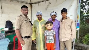 हरिद्वार पुलिस की मुस्तैदी से परिजनों से मिला बिछड़ा मासूम प्रयासों से परिवार तक पहुंचा काशी…