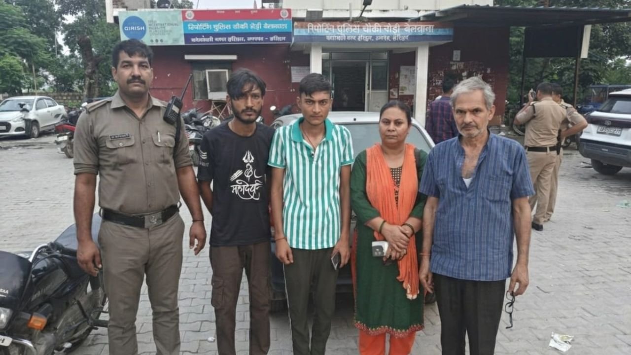 हरिद्वार कांवड़ मेले में लापता फरीदाबाद के युवक को पुलिस द्वारा सकुशल बरामद कर परिजनों को सौंपने की खबर