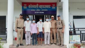 बहादराबाद पुलिस ने 4 वारण्टी किए गिरफ्तार न्यायालय के वारंट पर दबिश देकर कार्रवाई…