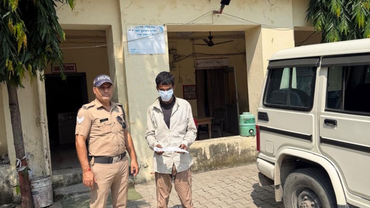 कनखल में ऑपरेशन प्रहार के तहत पुलिस चेकिंग के दौरान कार्रवाई