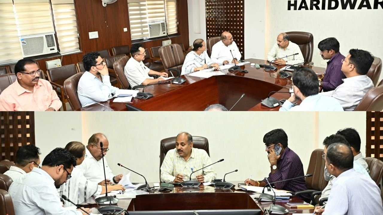 हरिद्वार विकास भवन में कुष्ठ रोगियों के कल्याण और पुनर्वास को लेकर आयोजित अंतरविभागीय बैठक