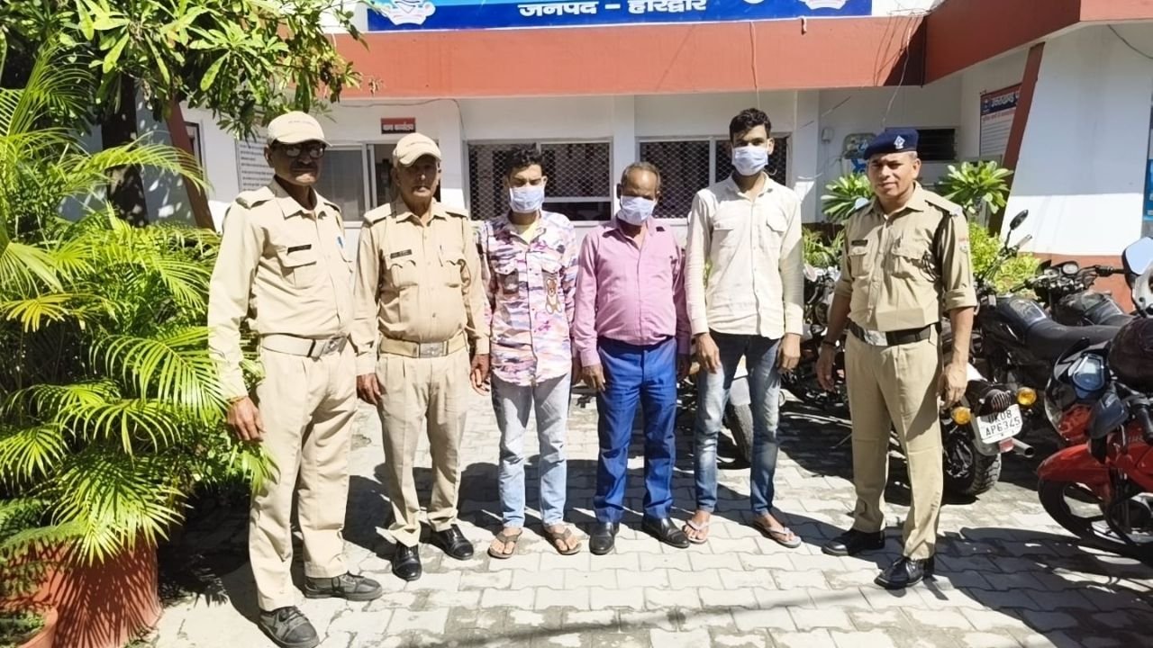 ज्वालापुर पुलिस की ऑपरेशन प्रहार के तहत वारंटियों के खिलाफ कार्रवाई