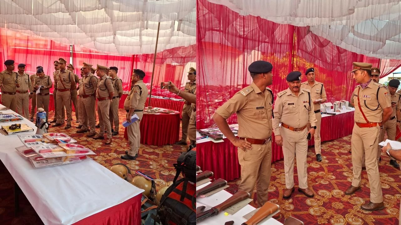 हरिद्वार के ज्वालापुर कोतवाली में अर्धवार्षिक निरीक्षण करते एसपी सिटी दीपक सिंह और सीओ संजय चौहान