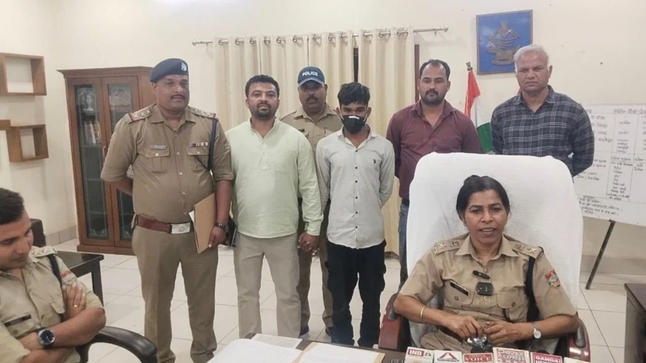 रेलवे सिग्नल से छेड़छाड़ और लूटपाट के मामले में लक्सर जीआरपी द्वारा इनामी आरोपी की गिरफ्तारी