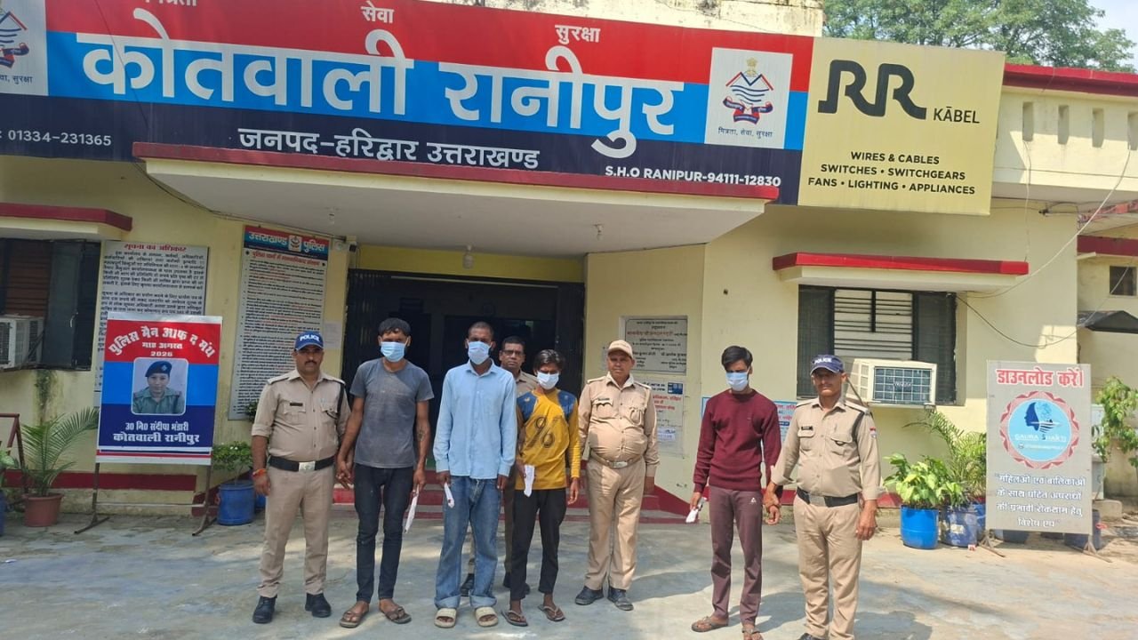 हरिद्वार के बीएचईएल स्टेडियम के पास चोरी के उपकरण बरामद होने के मामले में रानीपुर पुलिस की कार्रवाई से संबंधित प्रतीकात्मक तस्वीर