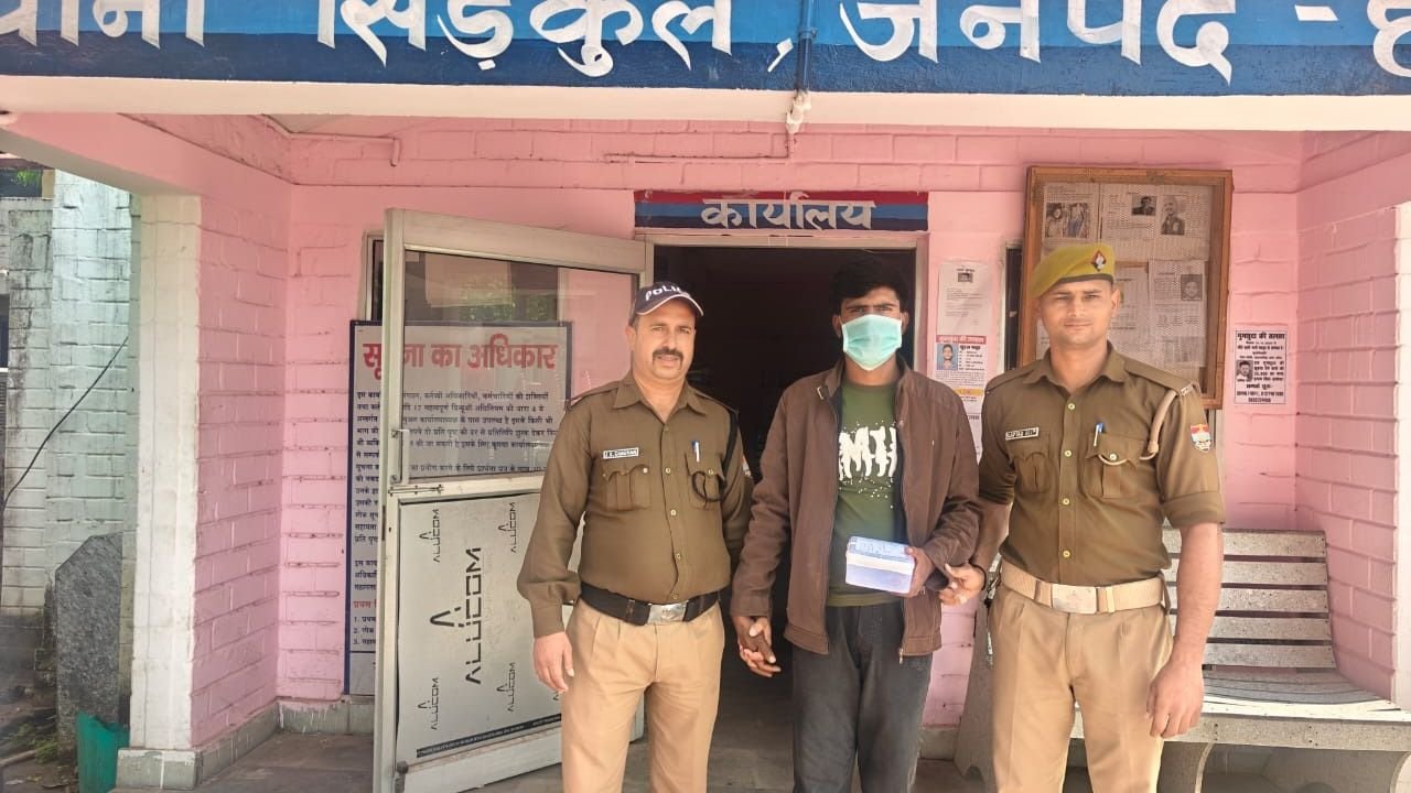 हरिद्वार सिडकुल पुलिस ने चेकिंग के दौरान अवैध तमंचे के साथ एक आरोपी…